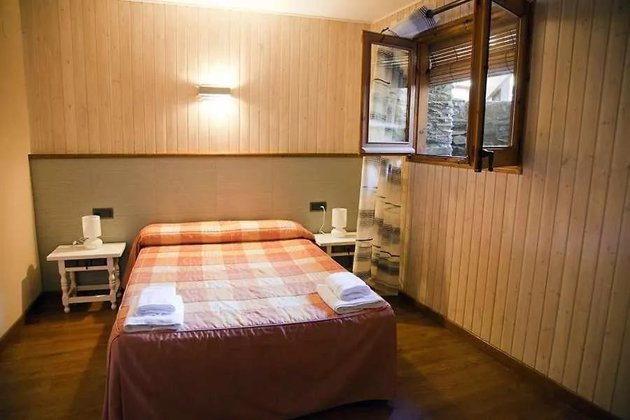Casa La Lourdes Villa Ainet de Besan Nyaraló
